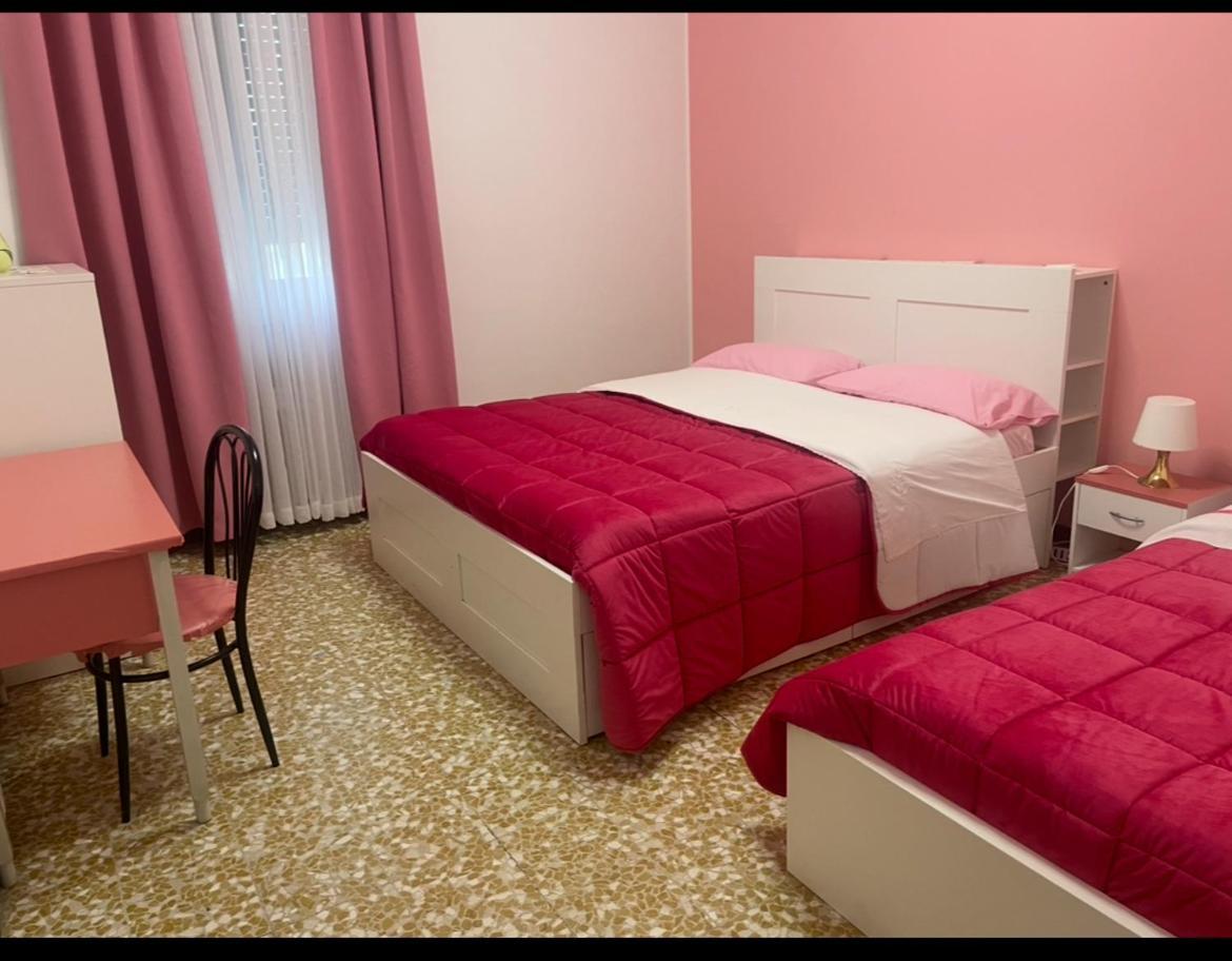 Aeroporto Room Azzano San Paolo Exterior foto